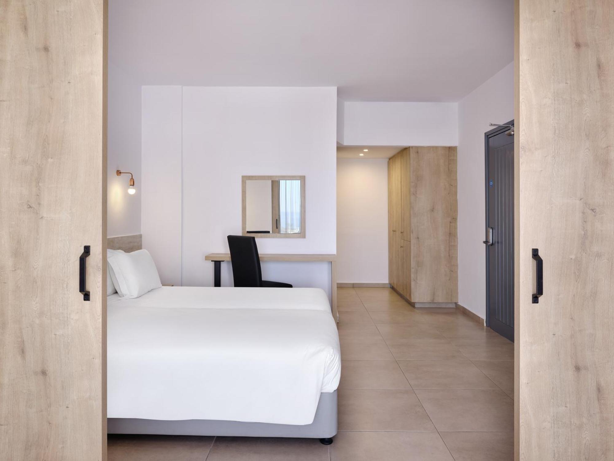 Atlantica Panthea Resort Ayía Nápa Extérieur photo