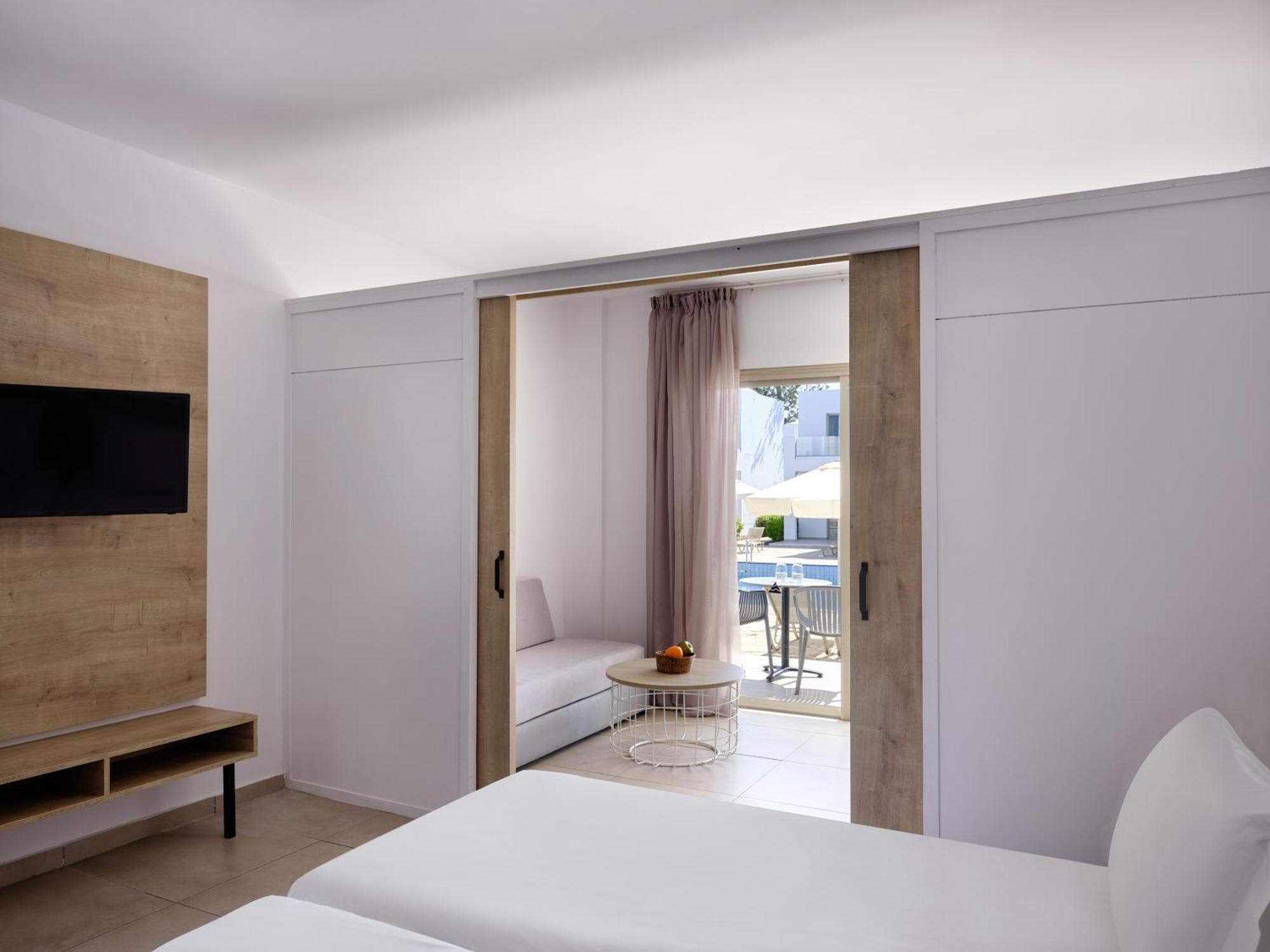 Atlantica Panthea Resort Ayía Nápa Extérieur photo
