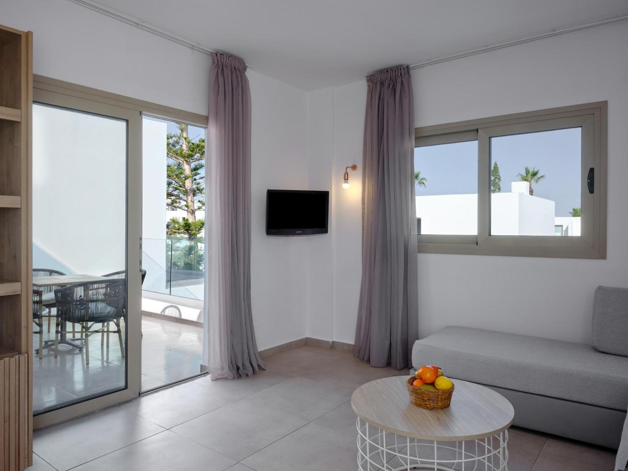 Atlantica Panthea Resort Ayía Nápa Extérieur photo