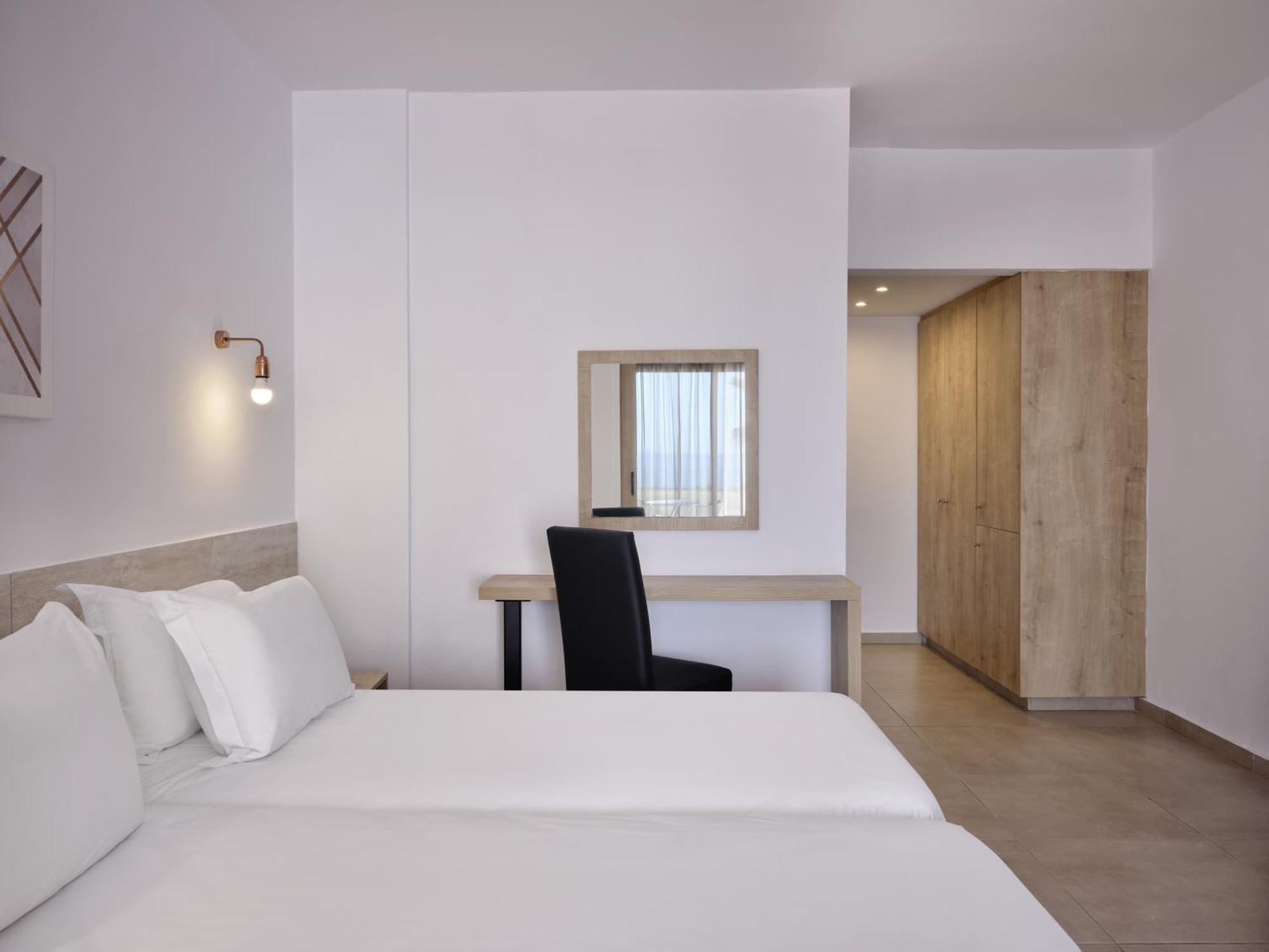 Atlantica Panthea Resort Ayía Nápa Extérieur photo