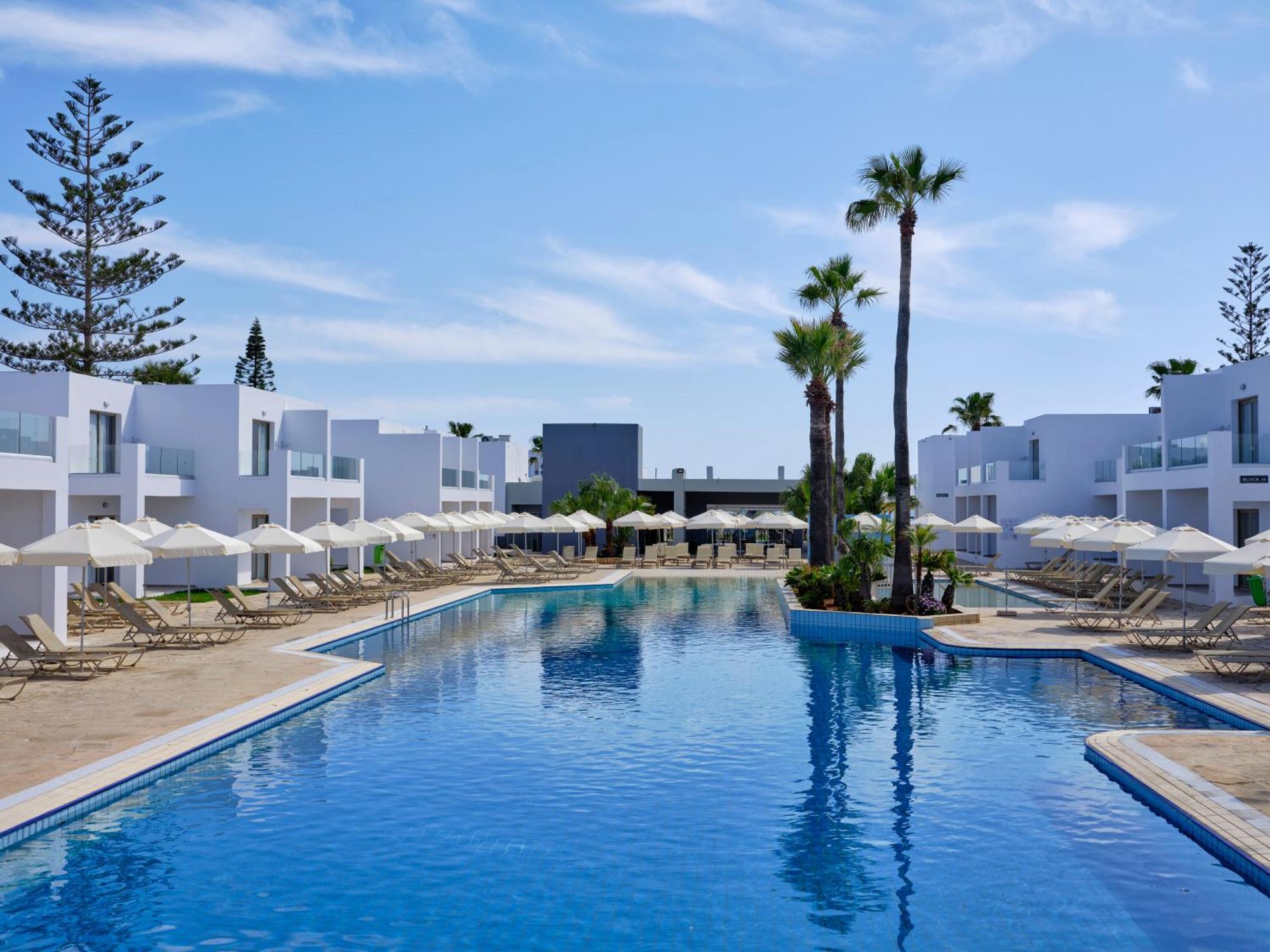 Atlantica Panthea Resort Ayía Nápa Extérieur photo