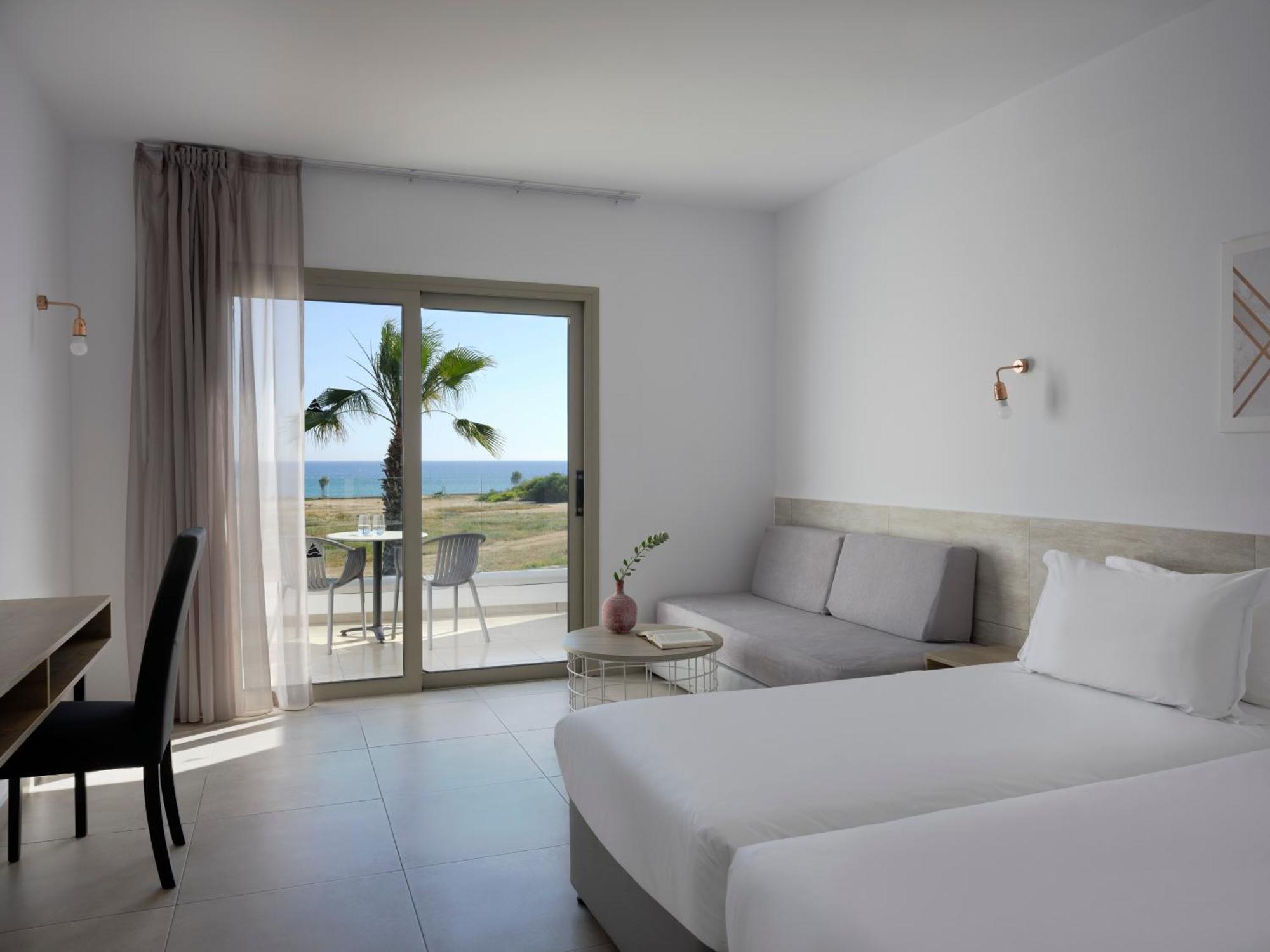 Atlantica Panthea Resort Ayía Nápa Extérieur photo