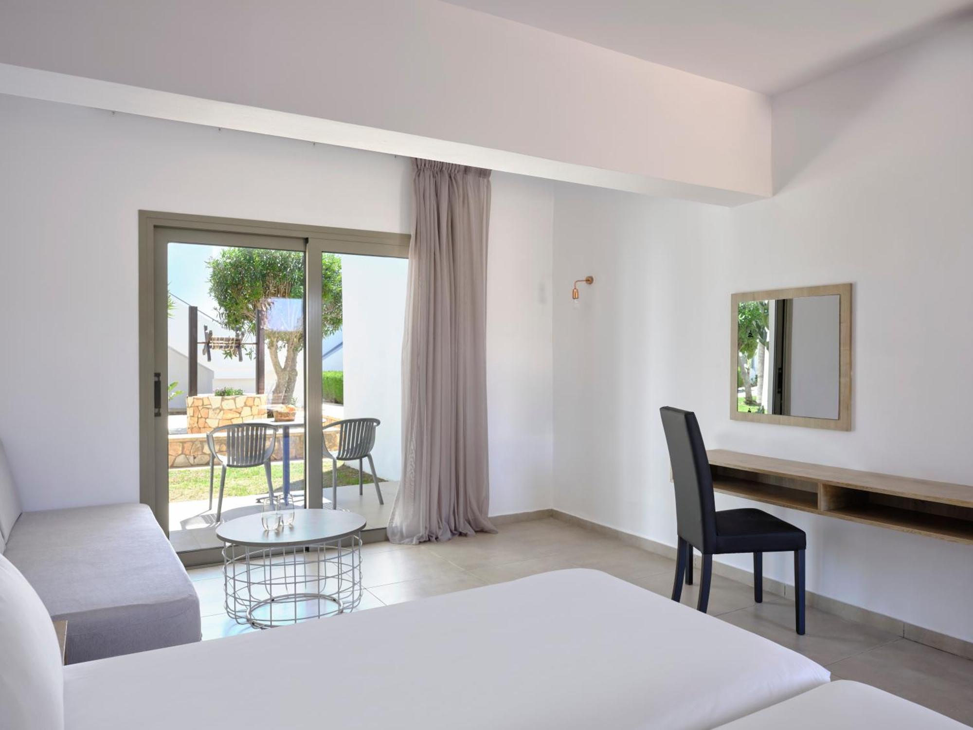 Atlantica Panthea Resort Ayía Nápa Extérieur photo